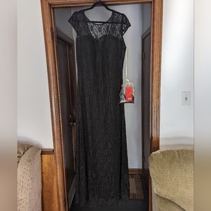 NWT Dancing Queen Long Black Lace Gown